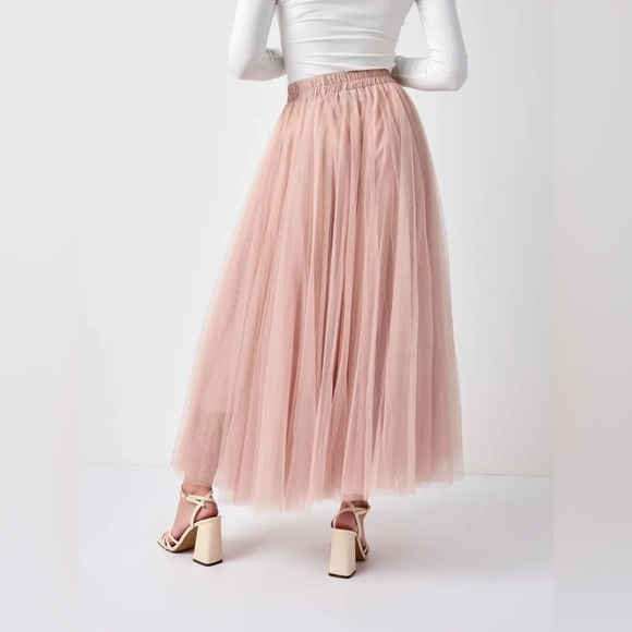 Aria Tulle Skirt Blush Pink M/L ✨NWT - Picture 2 of 5